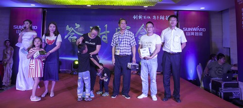 山河智能酷帥曾大蝦，一大波美圖帶你親臨北京BICES展
