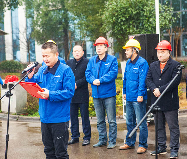 新年開門紅！山河智能5000萬裝備批量發(fā)車