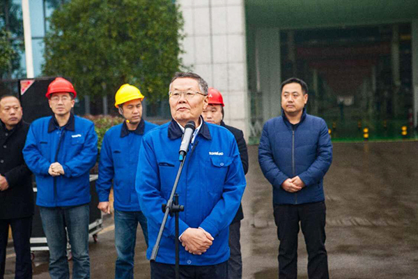 新年開門紅！山河智能5000萬裝備批量發(fā)車